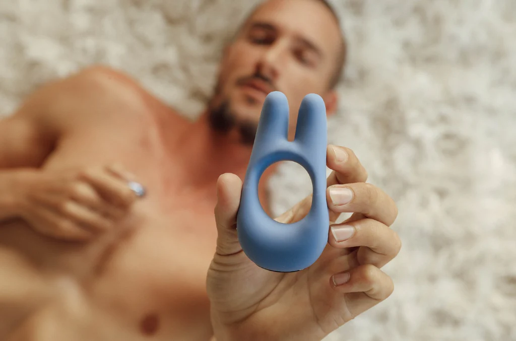 How Couples Can Use Sex Toys to Reach Mind-Blowing Orgasms
